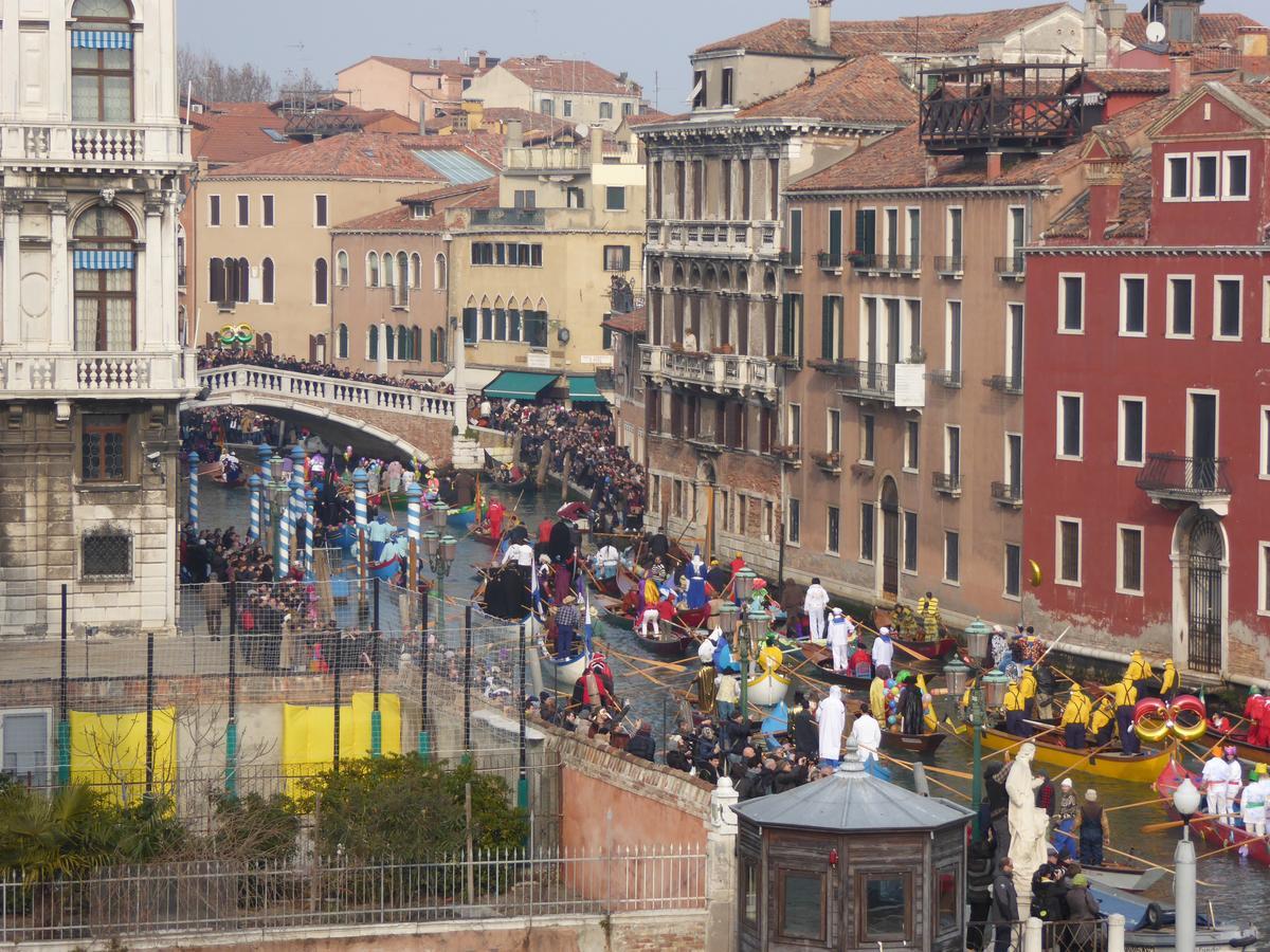 B&B Vista Sul Canal Grande เวนิส ภายนอก รูปภาพ